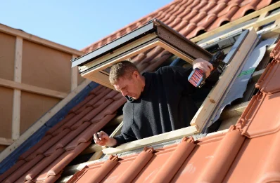 Pose de fenêtres de toit Velux à Caharet